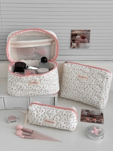 Ensemble de 3 trousses de toilette matelassées avec motifs floraux rose pêche doux
