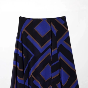 Gonna midi da donna a vita alta con stampa geometrica a rombi blu e neri