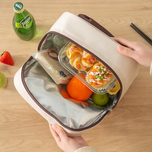Insulated lunch bag in cream white with thermal foil lining for meal prep and picnics
