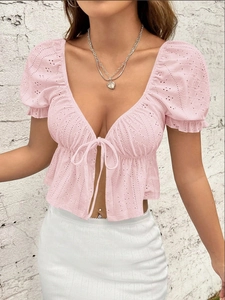 Roze kanten korte crop top met V-hals en vetersluiting aan de voorkant voor damesmode