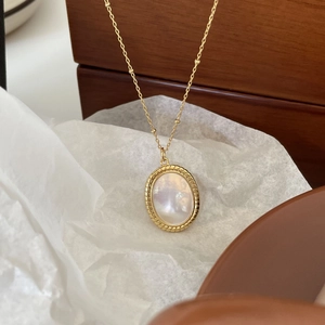 925 Sterling Silver Necklace With Oval Mother Of Artificial Pearl Pendant Gold Plated Bead Chain Minimalist French Retro For Women