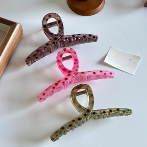 Lot de trois grandes pinces à cheveux à pois en marron rose et vert pour coiffure