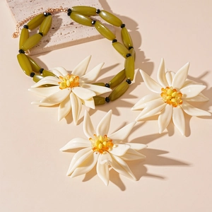 Olive green resin flower jewelry set with beaded choker necklace and matching earrings