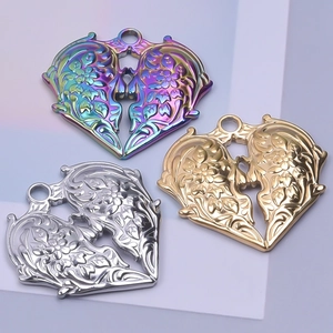 Pendentifs cœur évidé en or, argent et irisé pour la création de bijoux DIY de luxe