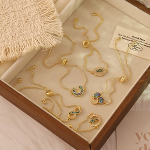 Brass 18K Gold Plated Bracelet With Abalone Shell And Cubic Zirconia Adjustable Slider Box Chain French Retro Jewelry For Women