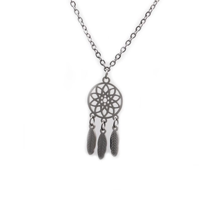 Fashionable dark grey stainless steel dreamcatcher pendant necklace with feather tassels