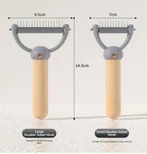 Detailed comparison of large and small wooden pet dematting combs with size dimensions
