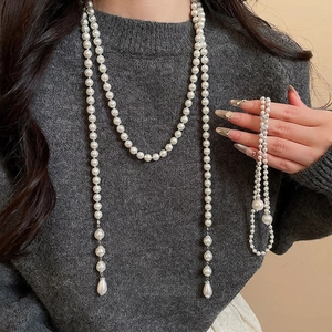 Vintage pearl necklace set with water drop pendant and elegant glass beads for women