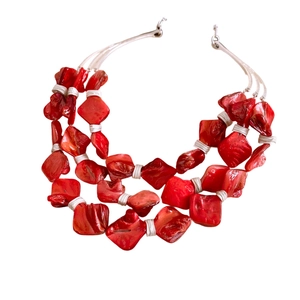 Bohemian multilayer red shell beaded necklace with geometric square accents for women