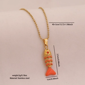 Paramètres de taille détaillés pour le collier pendentif carpe koi en émail orange