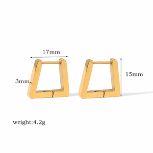 Detailed dimensions of 18k gold stainless steel square earrings showing 17x15x3mm size