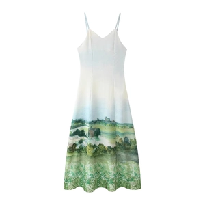 Robe longue d'été à bretelles avec imprimé peinture à l'huile et taille ajustée