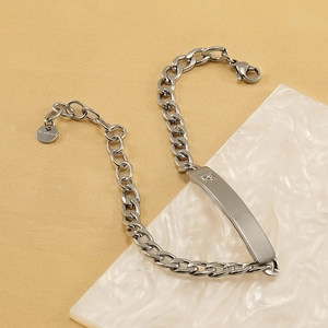 Silver stainless steel Cuban chain bracelet with a zircon inlaid metal nameplate bar
