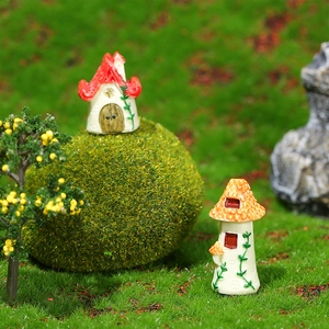 Miniature resin house model set with red and orange roofs for fairy garden landscaping