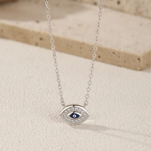 Elegant S925 sterling silver blue evil eye necklace with sparkling crystal inlay