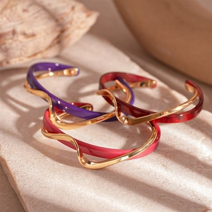 Elegant gold plated double-layer wavy open bangles with colorful enamel inlays