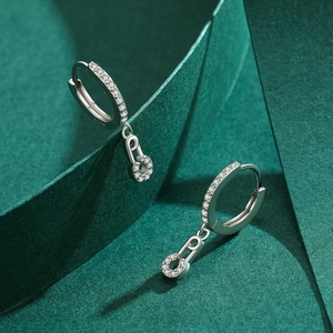 Sparkling S925 sterling silver horseshoe hoop earrings with shimmering pave crystals