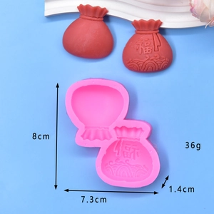 Détail du moule en silicone de sac de chance avec caractère Fu et vagues pour gâteaux