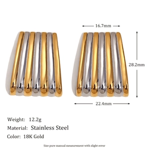 Boucles d'oreilles trapèze rayées en acier inoxydable bicolore avec dimensions