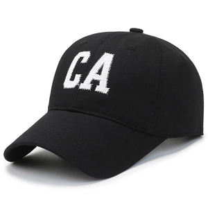 Casquette de baseball en coton noir classique avec broderie CA blanche vintage de vue latérale