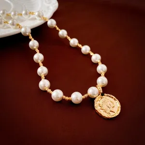 Retro Artificial Pearl Necklace With Gold Plated Copper Rhinestone Portrait Coin Pendant Vintage Elegant Clavicle Chain Women Jewelry