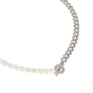 Close-up of the vintage freshwater pearl and silver chain splice with a toggle clasp