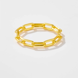 Polished 925 sterling silver chain link ring in golden finish for a luxury look