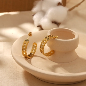Orecchini A Cerchio A Forma Di C Placcati Oro 18K Acciaio Inossidabile Design A Catena Gioielli Alla Moda Per Donne