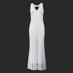 Vue détaillée d'une robe maxi blanche sans manches en dentelle avec col en V et dos nu