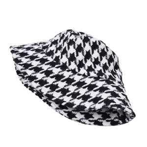 Thick houndstooth bucket hat for women in classic black and white winter style