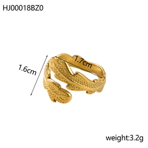 Detailed view of a gold hollow leaf ring with dimensions 1.7cm by 1.6cm and 3.2g weight