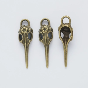 Vintage bronze bird skull pendants in antique alloy for DIY jewelry making