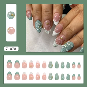 24 Stk. 3D-Muscheltextur grüne und rosa Kunstnägel mit Perlen-Kamelienblüten