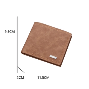 Retro Herren Geldbörse aus braunem Leder mit Maßen 11,5 cm x 9,5 cm x 2 cm