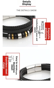 Detail eines mehrlagigen schwarzen Lederarmbands mit Stahlperlen und Verschluss