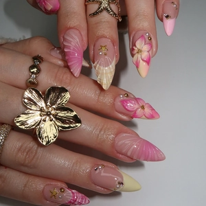 Press On Nails 3D Flower Shell Texture Artificial Pearl Star Long Almond Shape Sweet French Style Artificial Fake Fingernails Women