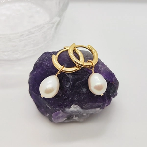 French vintage style gold hoop earrings featuring elegant natural white pearl pendants