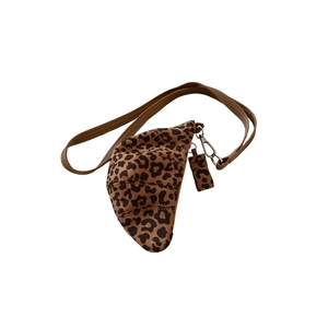 Retro leopard print croissant coin purse necklace in faux leather with shoulder strap