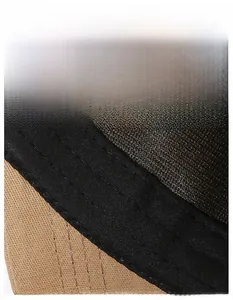 Détail du bandeau en maille respirante sur la casquette en coton kaki pour queue de cheval