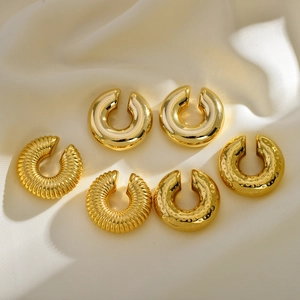 18K Gold Plated Stainless Steel Hoop Earrings For Women Thick C Shape Hammered Ribbed Smooth Polished Geometric Fashion
