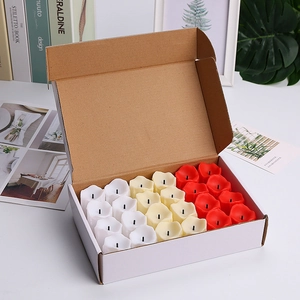 Weihnachts-LED-Teelicht-Set in Blütenform, rot weiß gelb in weißer Geschenkbox