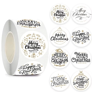 Rouleau d'autocollants de Noël ronds aux motifs dorés et noirs pour emballages cadeaux