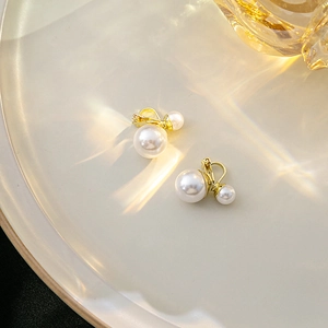 Double Artificial Pearl Clip On Earrings Alloy Gold Tone Vintage French Style Elegant For Non Pierced Ears Women
