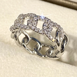 Polished silver cuban link ring with pavé micro-inlaid zircon in minimalist circular style