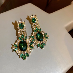 Orecchini vintage con pietre ovali verde smeraldo e cristalli bianchi placcati oro