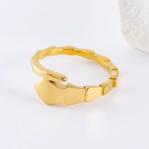 Vintage French style gold snake bone ring with unique bamboo pattern texture for women