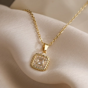 Minimalist Square Zirconia Pendant Necklace For Women Copper Electroplated Geometric Clavicle Chain Fashion Daily Jewelry Gift