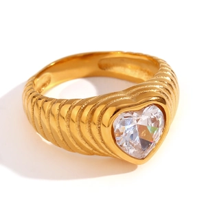 18K gold plated stainless steel textured ring with a heart-shaped clear zircon stone