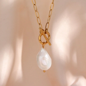 Baroque Freshwater Pearl Pendant Necklace For Women Stainless Steel Paperclip Chain 18K Gold Plated Toggle Clasp Fashion Jewelry