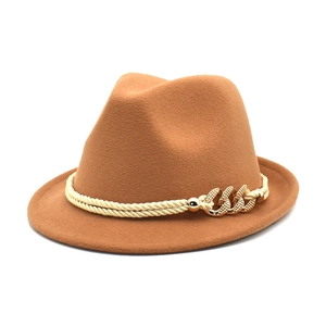 Classic brown fedora hat in wool felt with gold chain and braided rope band decoration
